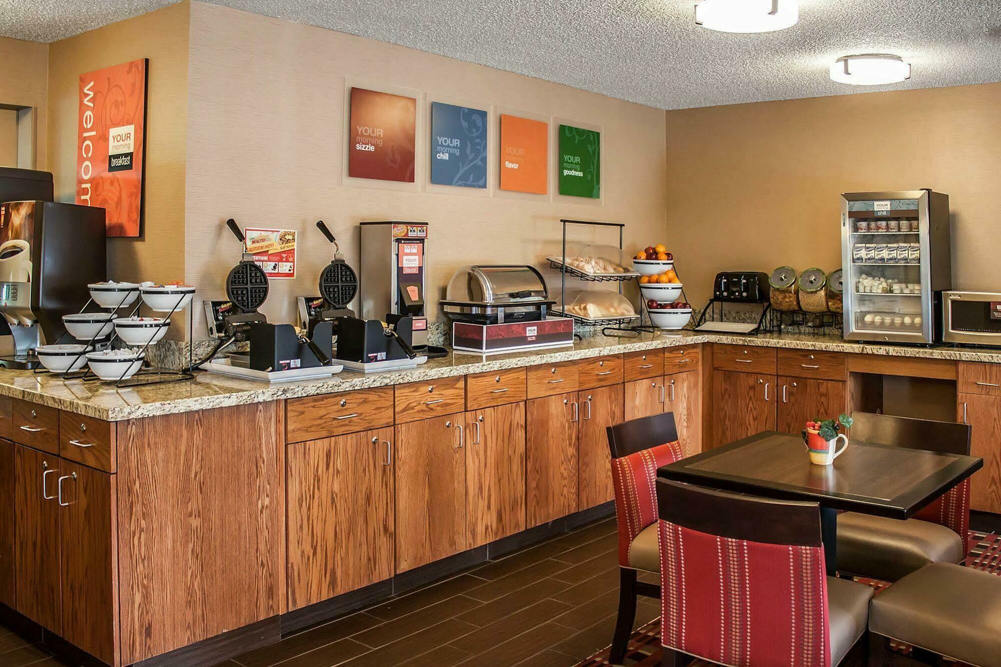 Quality Inn Покателло Экстерьер фото